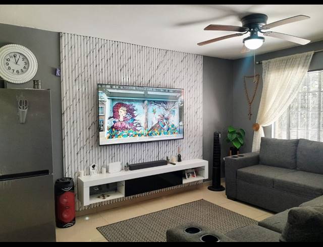 3 BEDROOM SECTIONAL TITLE FOR SALE IN WATERVAL PARK